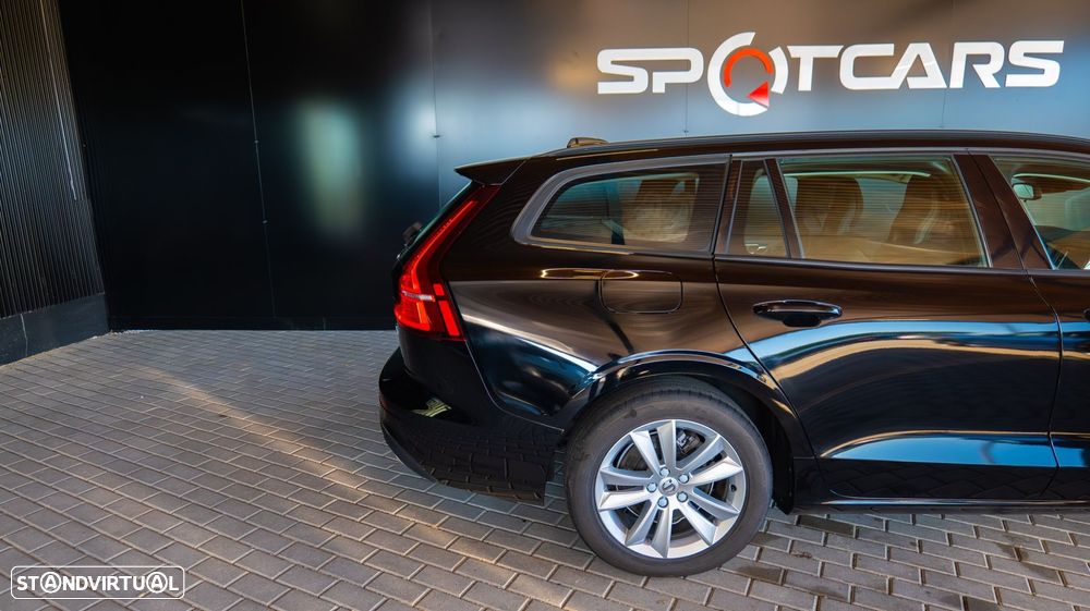 Volvo V60 2.0 D4 Momentum Geartronic - 4