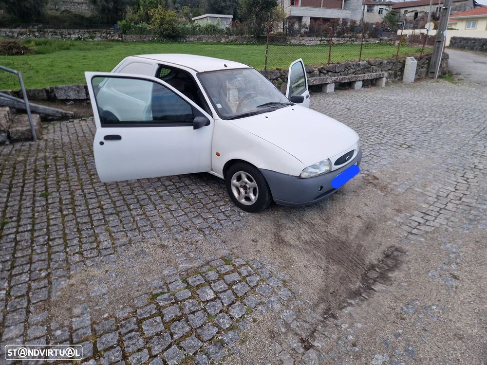 Ford Fiesta - 7