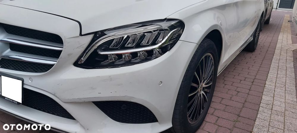 Mercedes-Benz C-Class 2019 photo 5