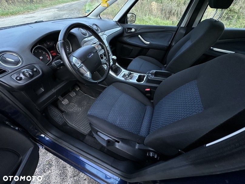 Ford S-Max - 9