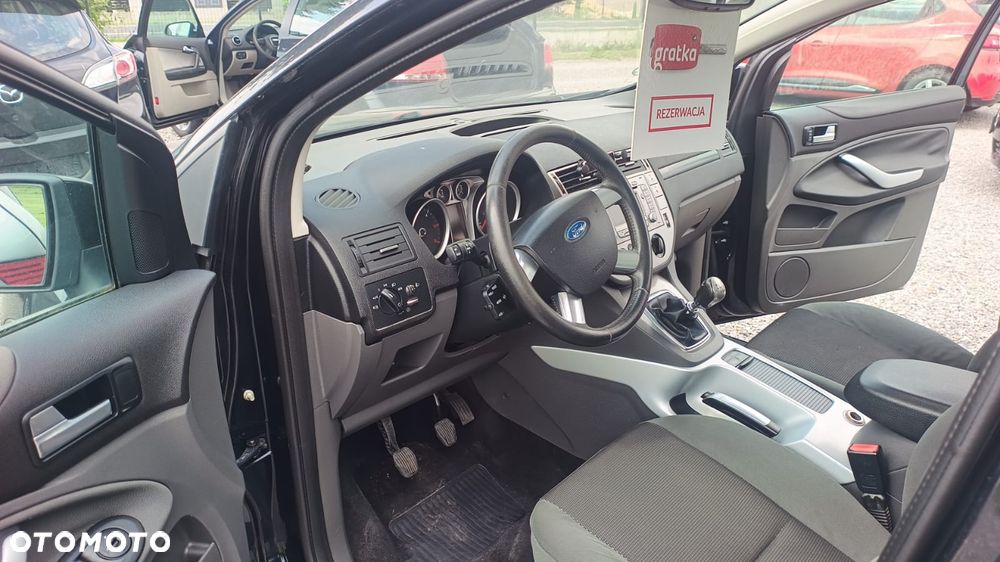 Ford Kuga - 7