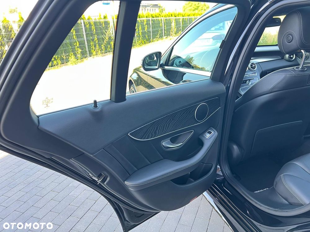 Mercedes-Benz Klasa C 250 (BlueTEC) d 7G-TRONIC AMG Line - 33