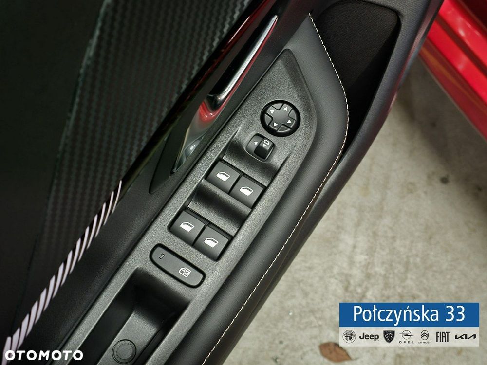 Peugeot 208 - 13
