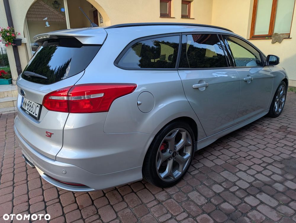 Ford Focus 2.0 EcoBoost ST - 3