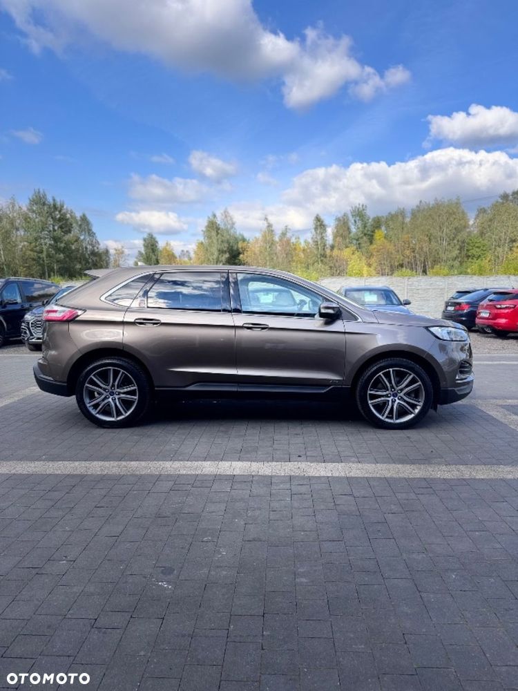 Ford Edge - 8
