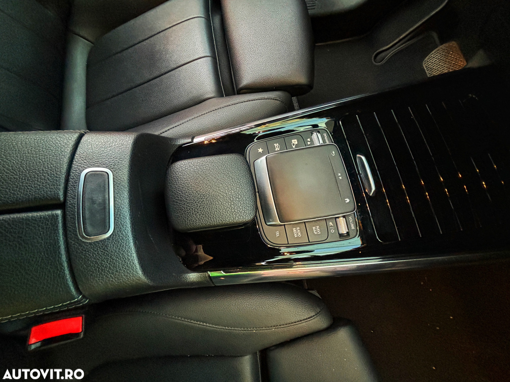 Mercedes-Benz GLA 250 4MATIC Aut. - 11