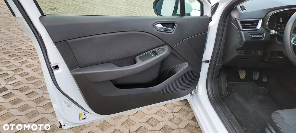 Renault Clio - 37
