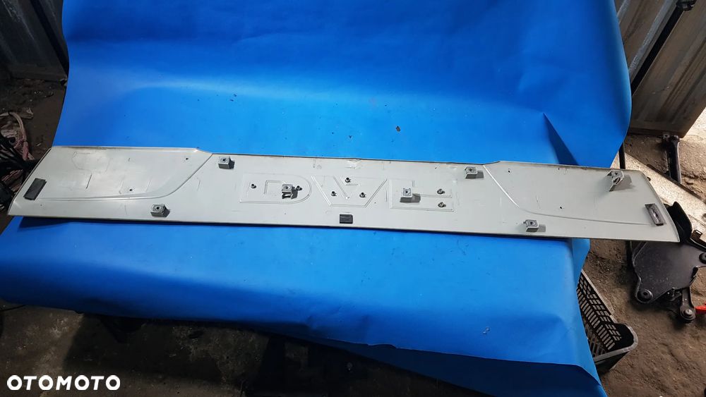 EMBLEMAT ZNACZEK NAPIS LOGO LISTWA MASKI ATRAPY DAF XF 106 EURO 6 LIFT - 2