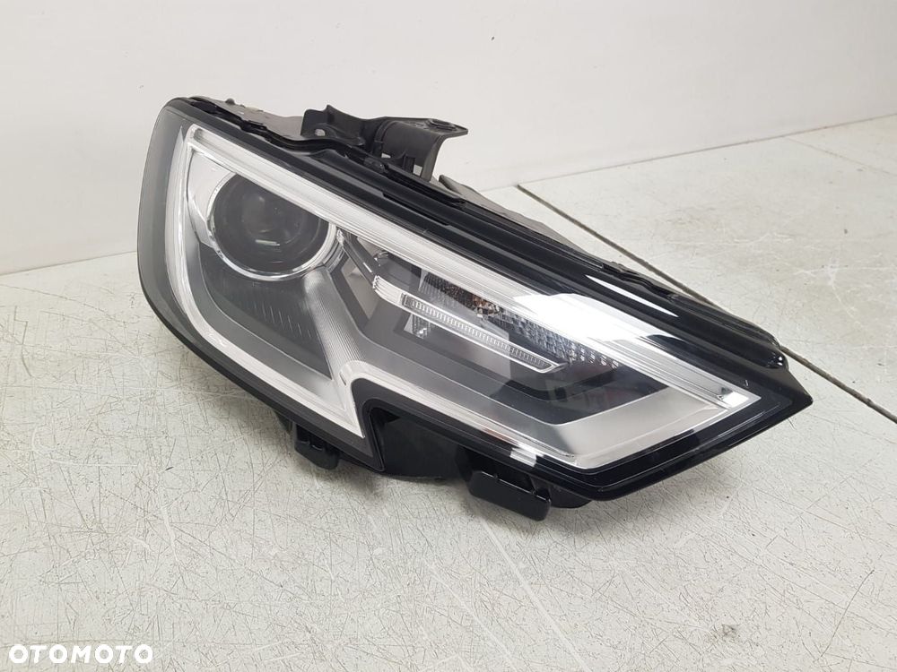 AUDI A3 8V0 LIFT 16-20 LAMPA PRAWA PRZEDNIA XENON + LED 8V0941006E - 2