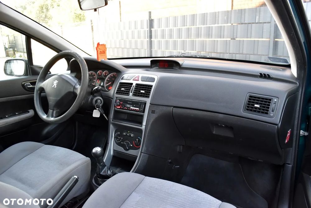 Peugeot 307 1.4 XR - 10