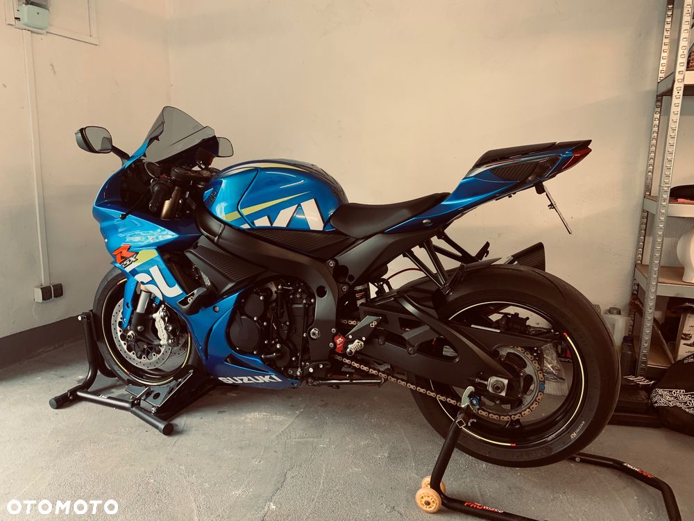 Suzuki GSX-R - 9