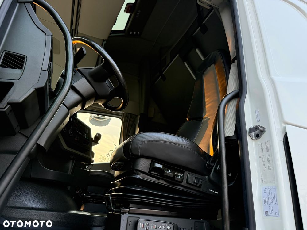 Volvo FH 500 I-SAVE/PODUSZKA P+T/SKÓRY/NAVI/FULL LED/ON 1200 L - 22