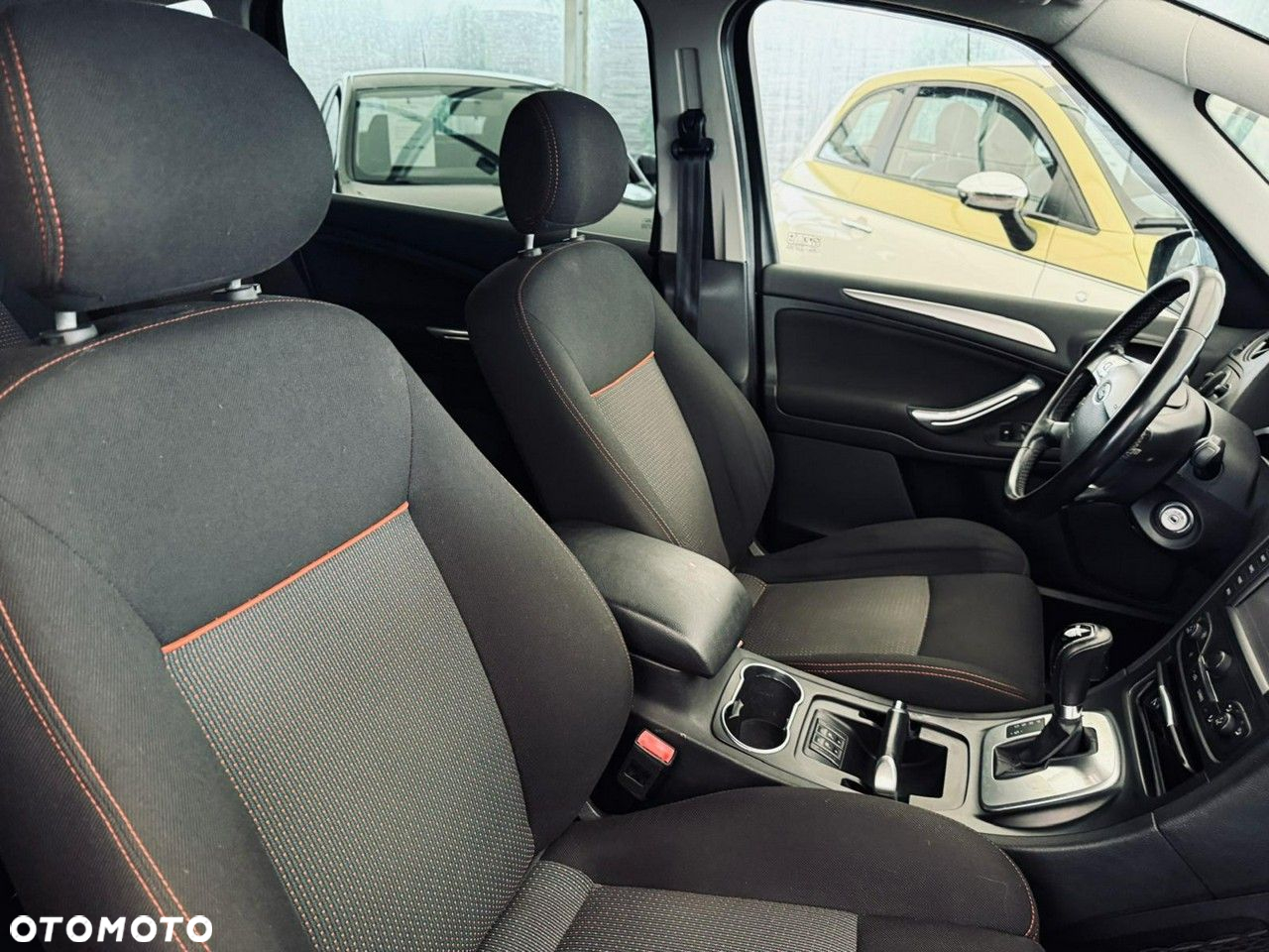 Ford S-Max - 33