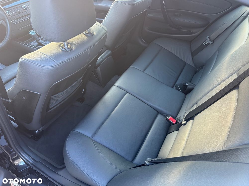 BMW Seria 1 118i Edition Sport - 14