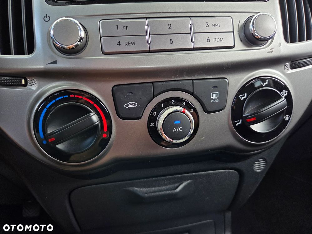 Hyundai i20 1.2 Fifa World Cup Edition - 27