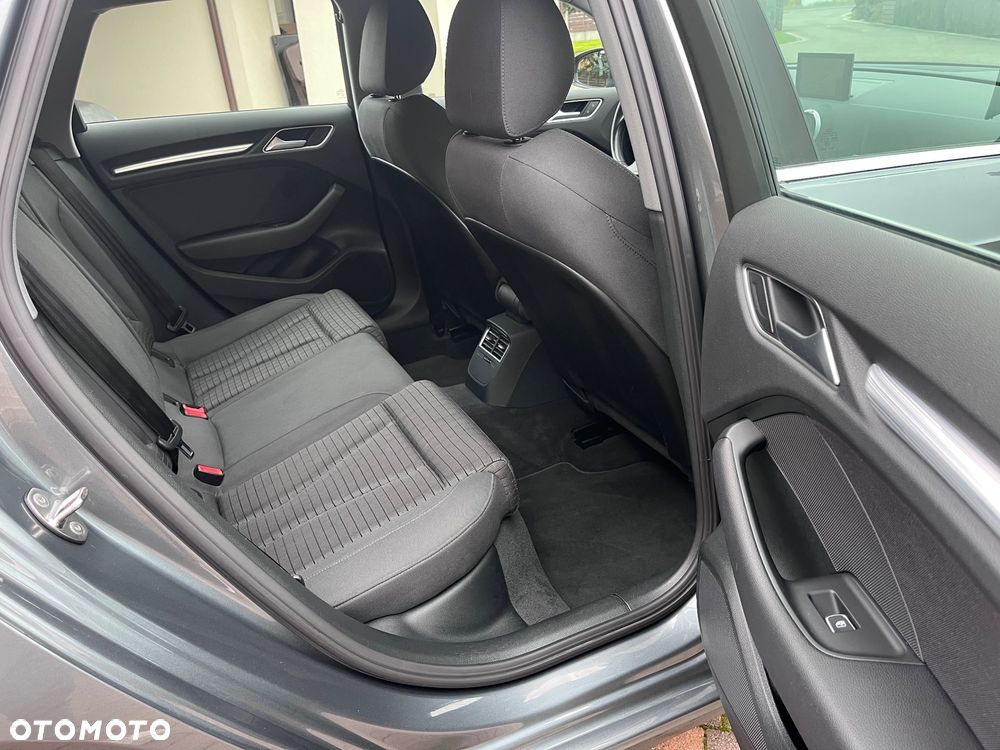 Audi A3 Sportback - 18