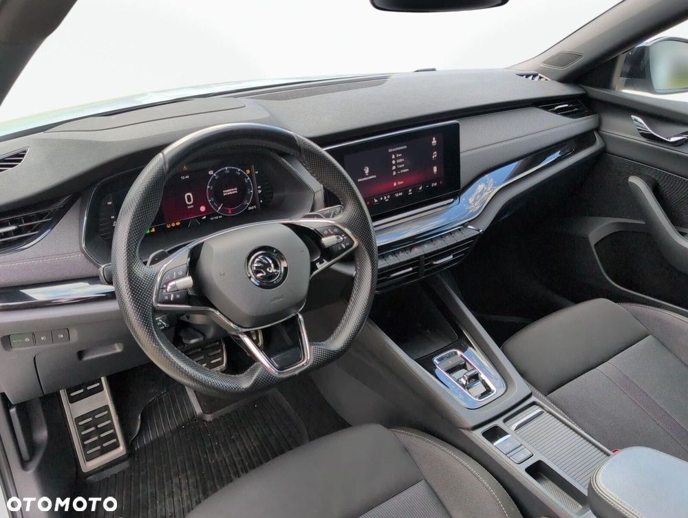 Skoda Octavia 2.0 TDI Sportline DSG - 19
