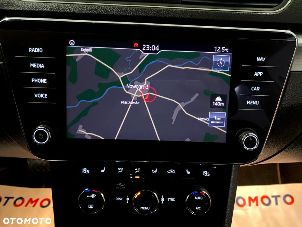 Skoda Superb 2.0 TDI DSG Premium Edition - 21