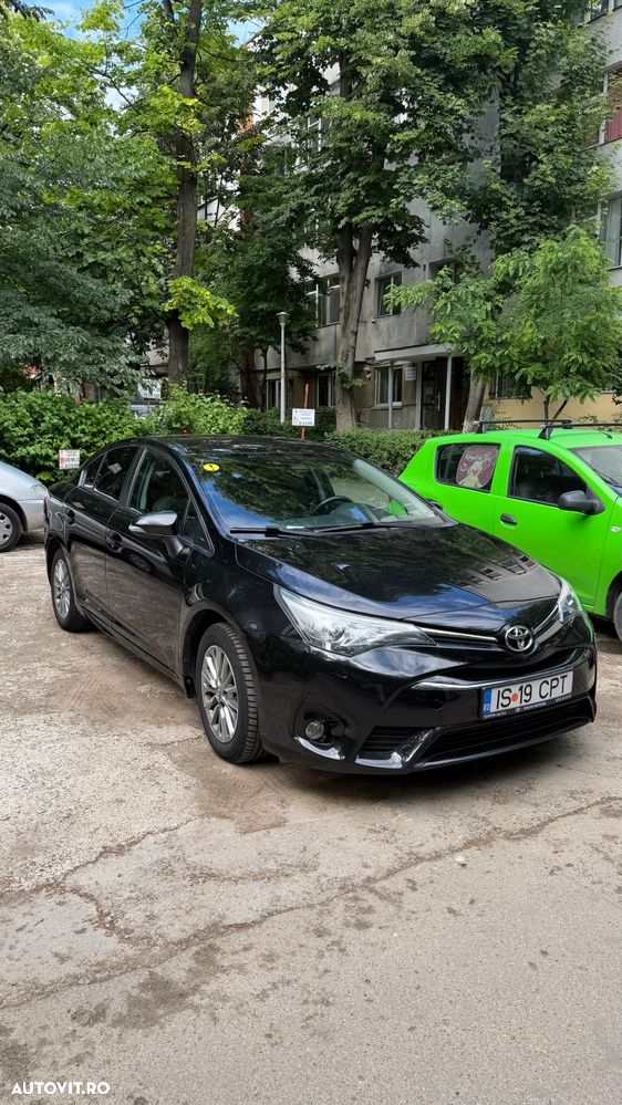 Toyota Avensis 1.8 Multidrive S Executive - 2