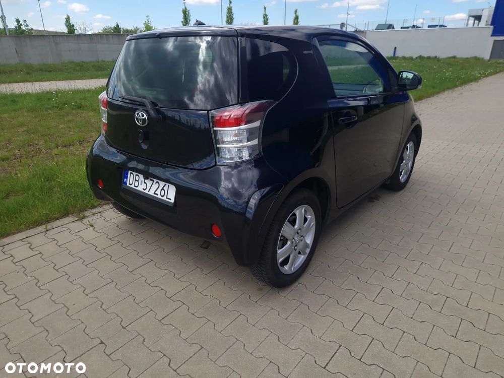 Toyota iQ 1.0 Luna CVT - 4