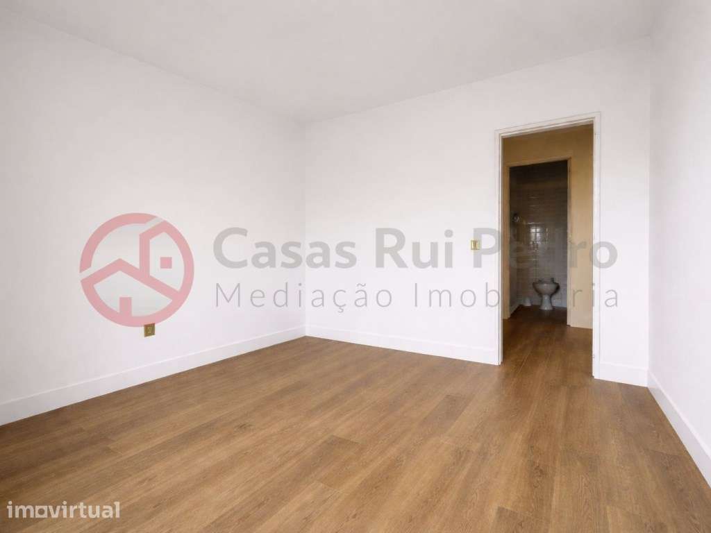 Apartamento T1 totalmente remodelado, na Costa da Caparica - Grande imagem: 4/18