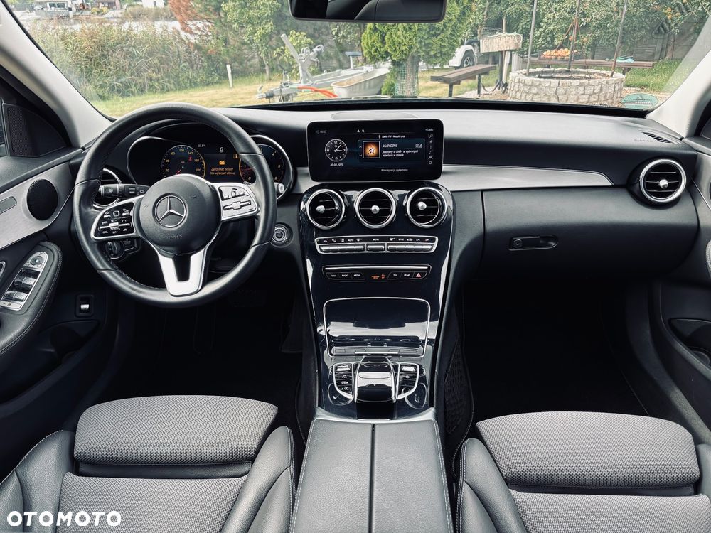 Mercedes-Benz Klasa C 220 d 4Matic T 9G-TRONIC Avantgarde - 19