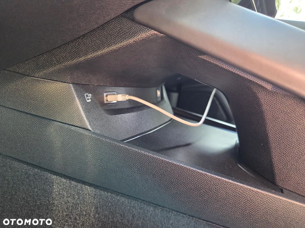 Peugeot 508 BlueHDi 130 EAT8 Allure - 24