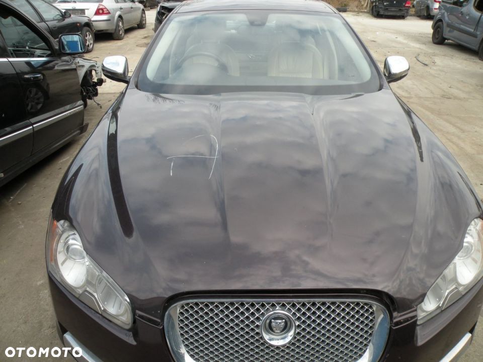 Maska Jaguar XF '11 r. 3.0 V6