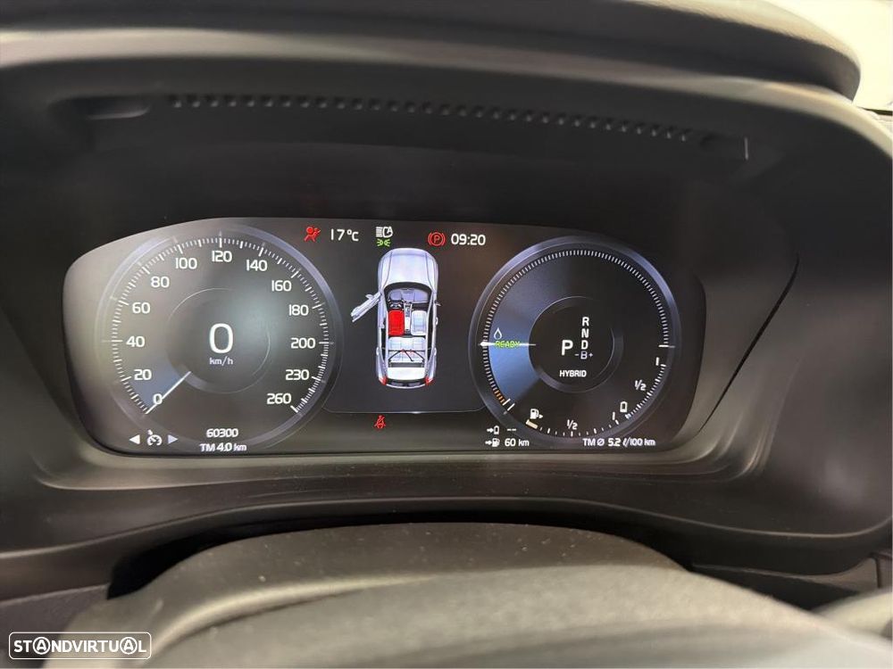 Volvo XC 40 1.5 T4 PHEV Essential - 7