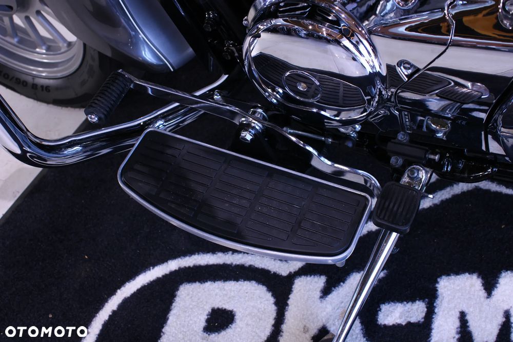 Suzuki Intruder - 22