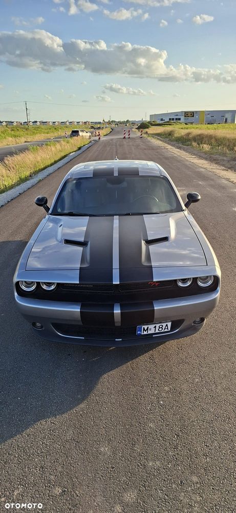 Dodge Challenger 5.7 R/T - 8