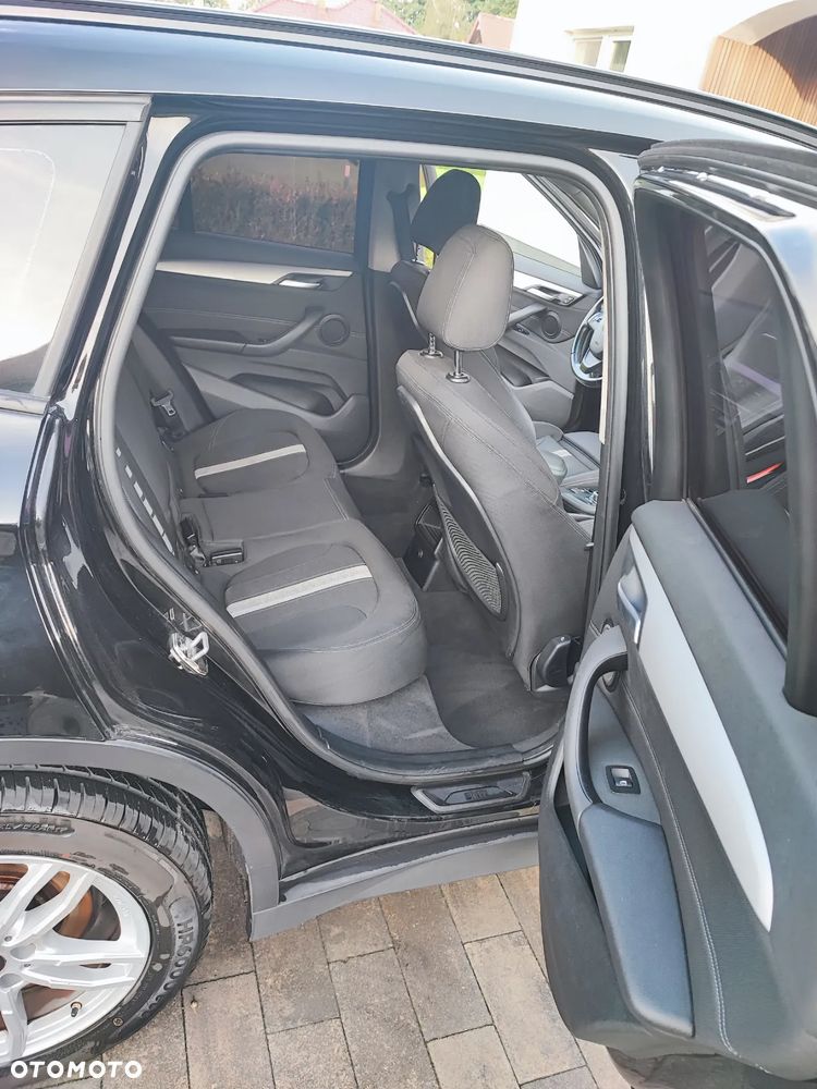BMW X1 xDrive20d Sport Line - 15