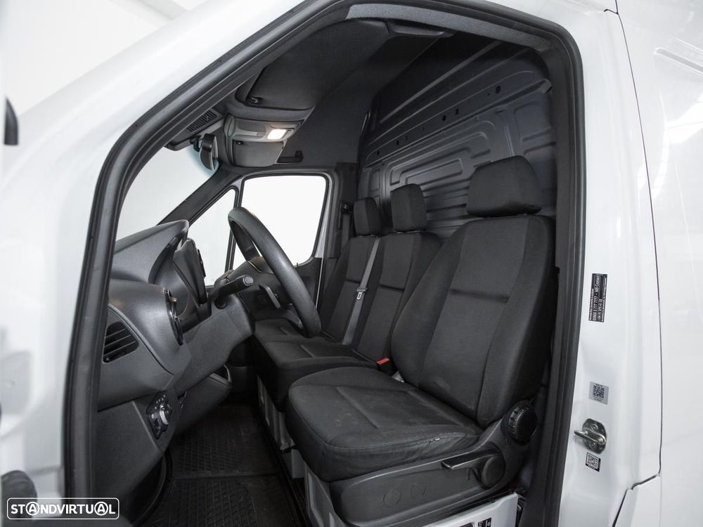 Mercedes-Benz E-SPRINTER - 9