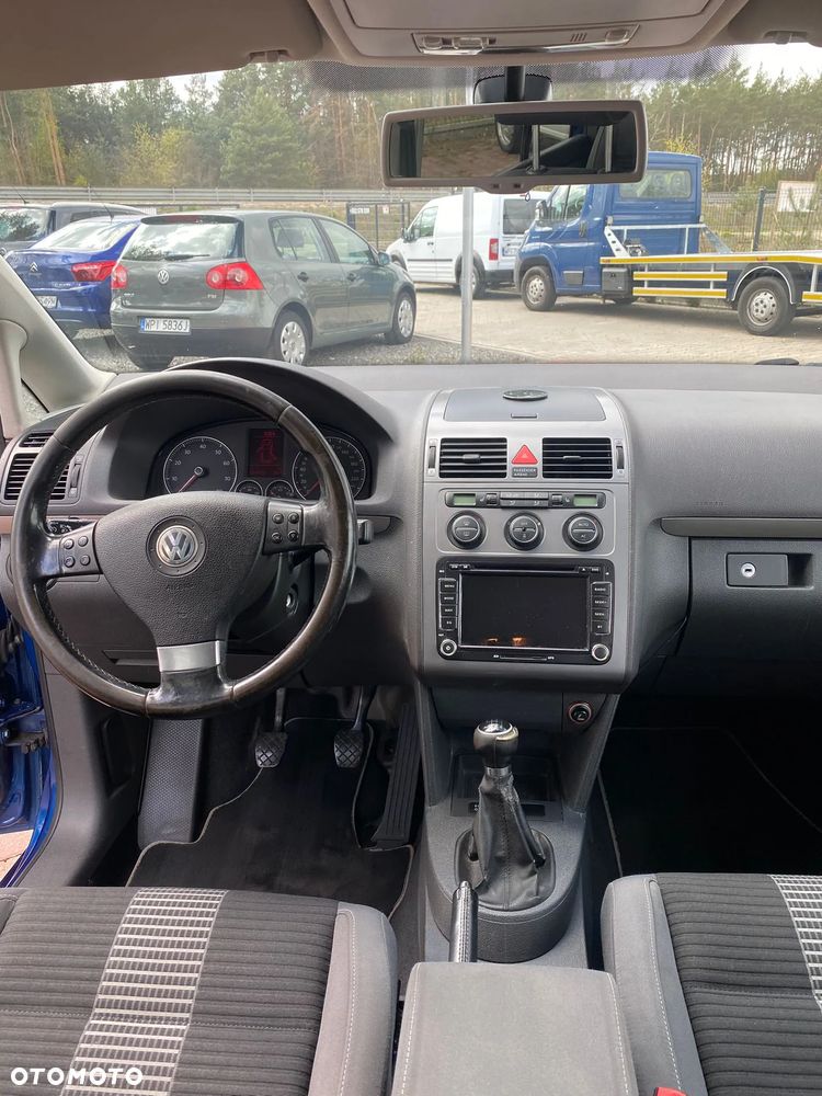 Volkswagen Touran 1.4 TSI United - 16