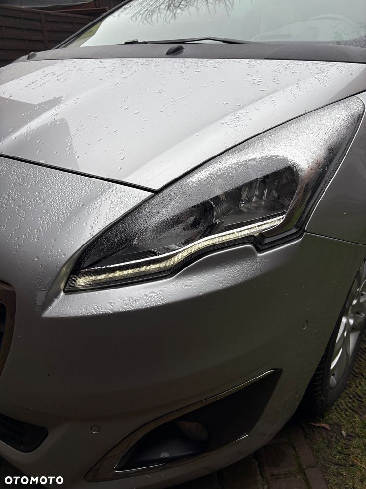 Peugeot 5008 1.6 BlueHDi Active 7os - 23