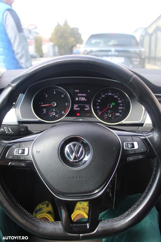 Volkswagen Passat 2.0 TDI DSG Comfortline - 15