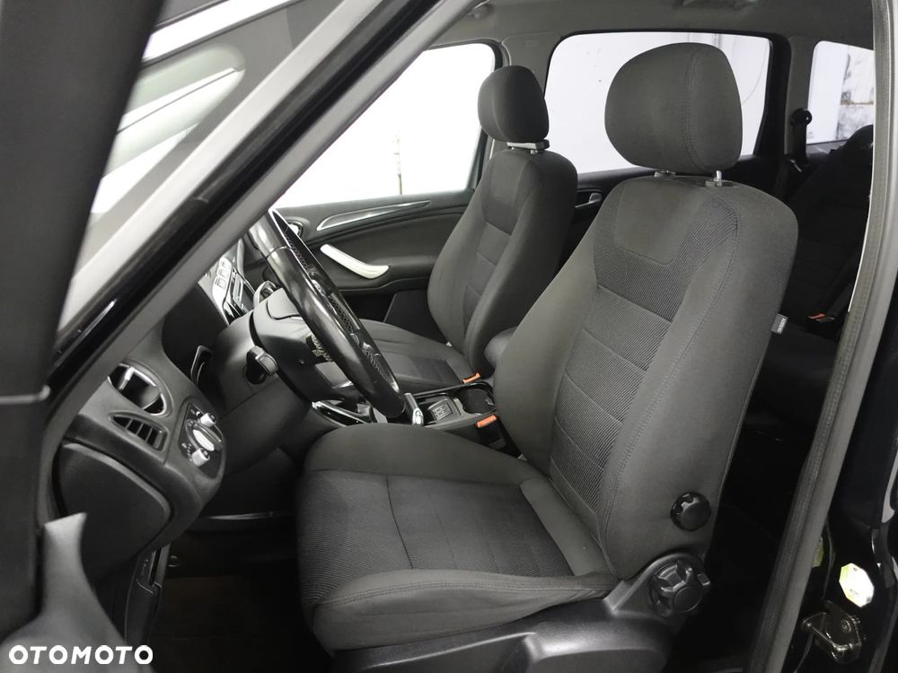 Ford S-Max - 21