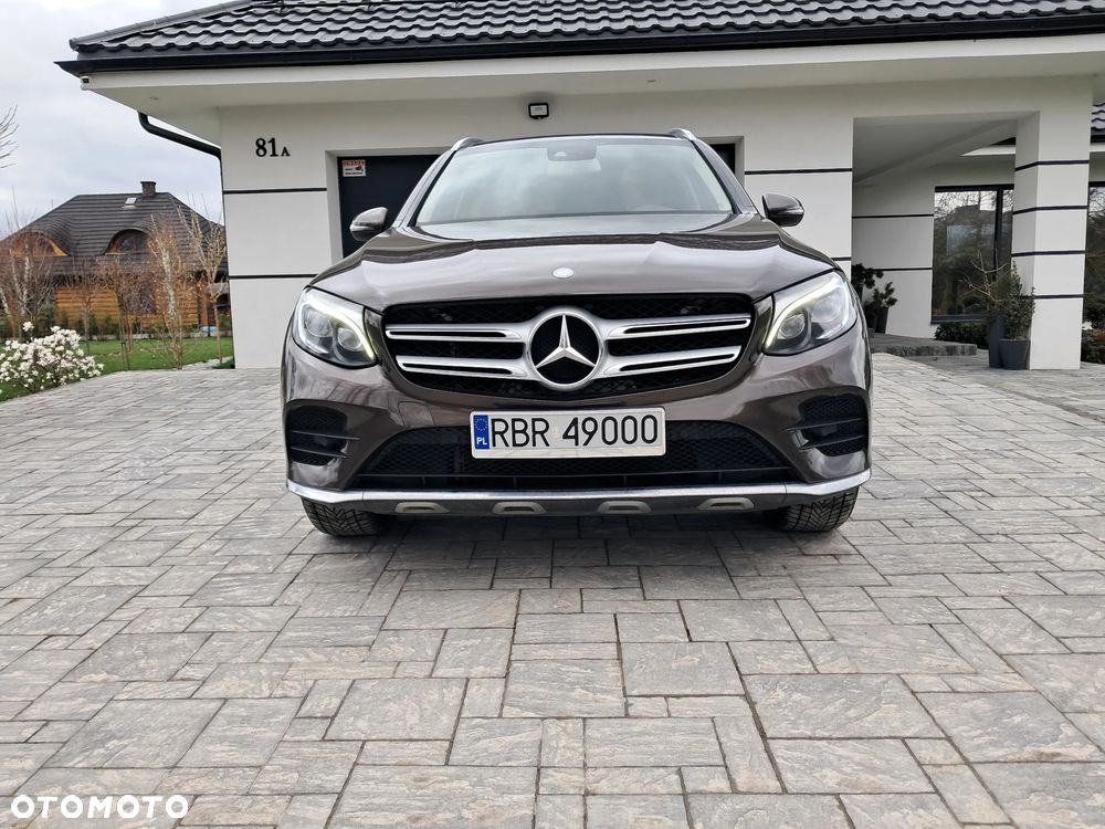 Mercedes-Benz GLC 250 4Matic 9G-TRONIC AMG Line - 3