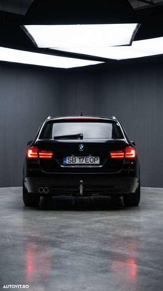 BMW Seria 5 520d Sport-Aut. - 4