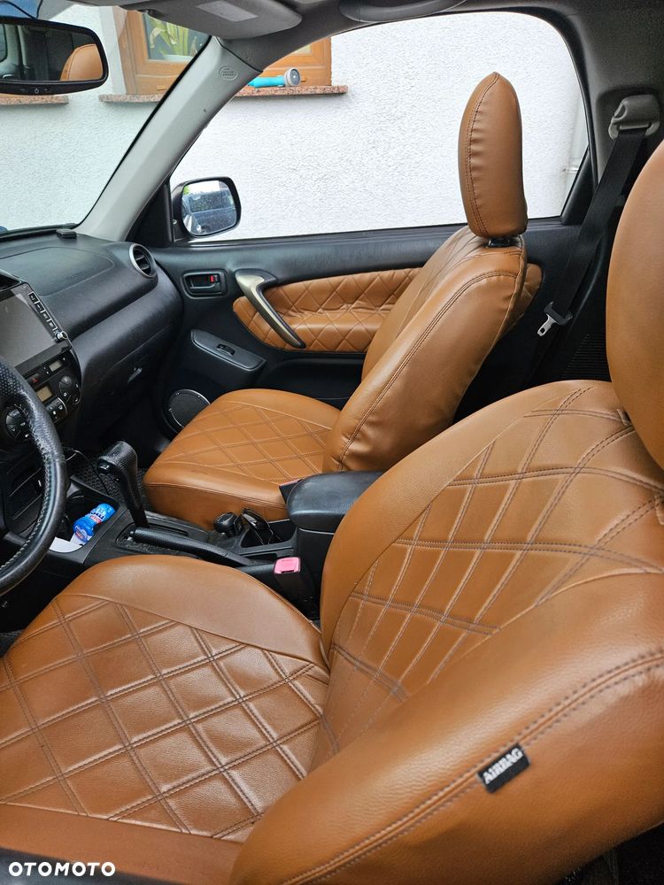 Toyota RAV4 2.0 VVT-i Sol - 11