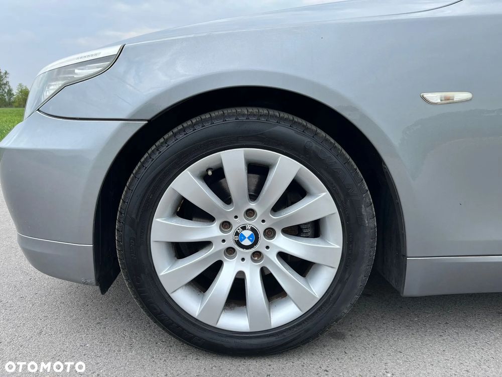 BMW Seria 5 520i - 9