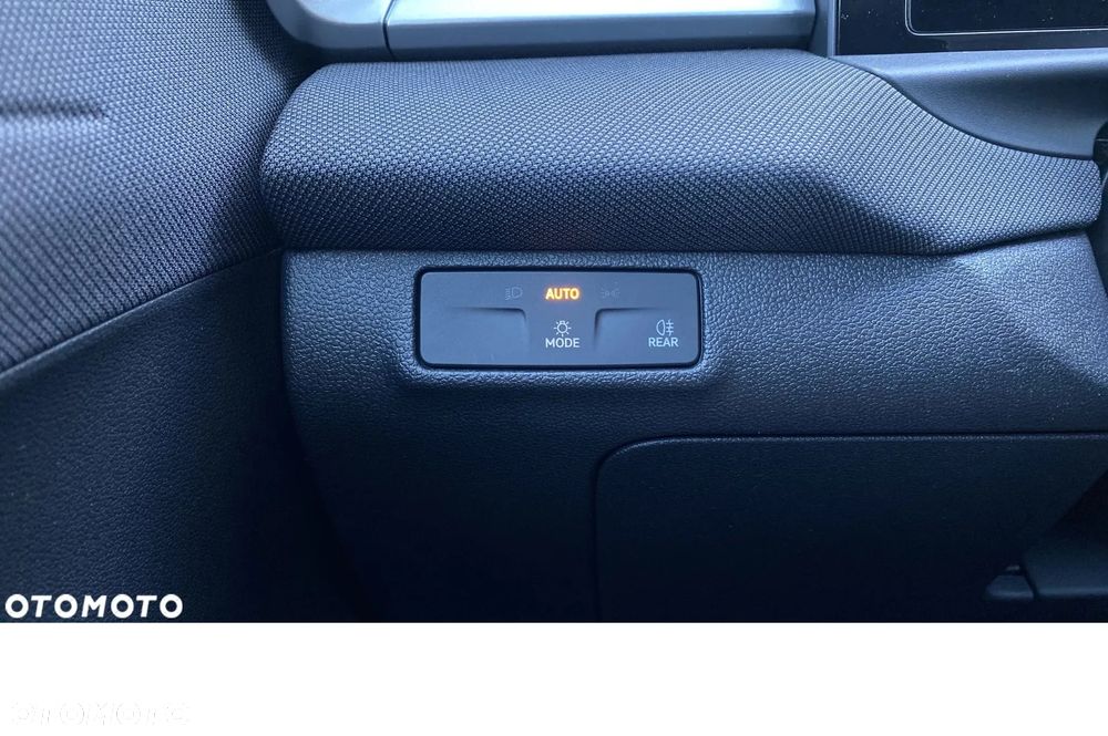 Volkswagen T-Roc 1.5 eTSI OPF DSG Life - 20