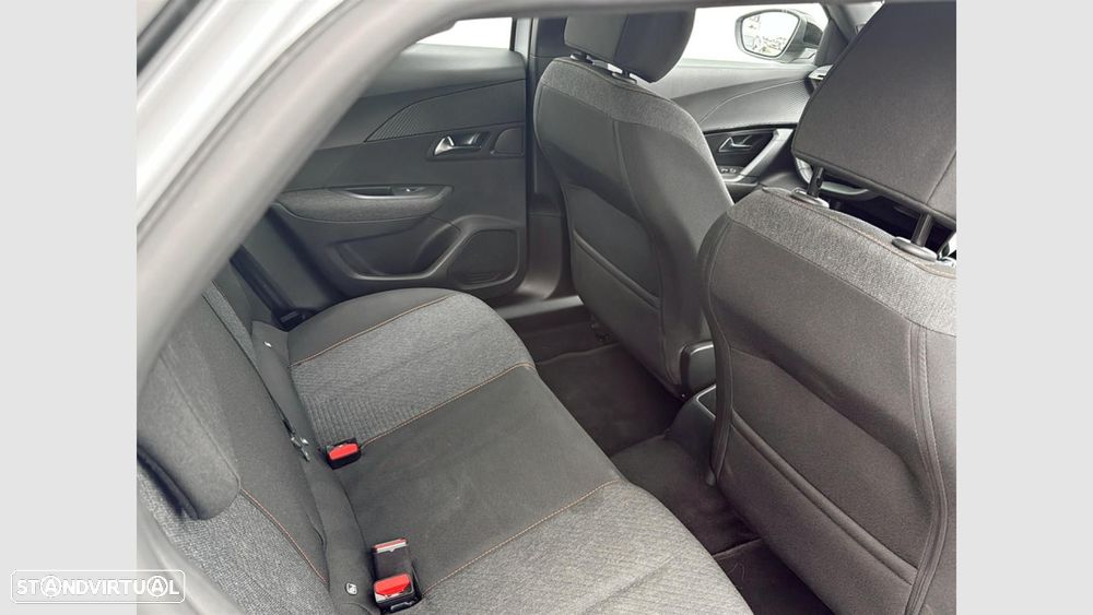 Peugeot 2008 1.2 PureTech Style - 17