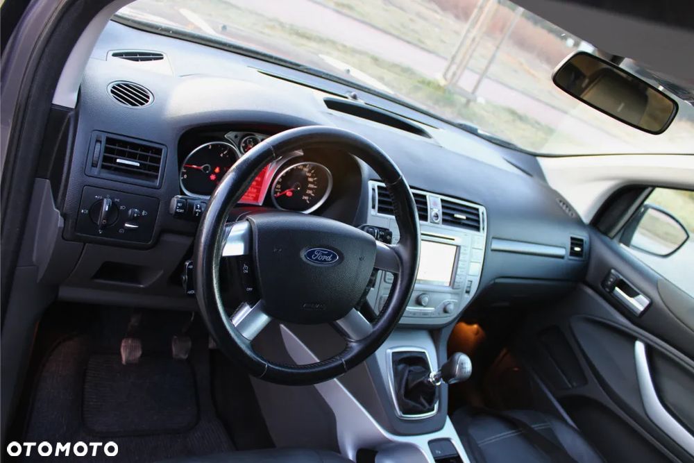 Ford Kuga 2.0 TDCi Titanium - 17