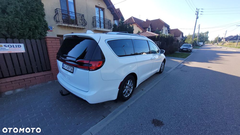 Chrysler Pacifica - 9