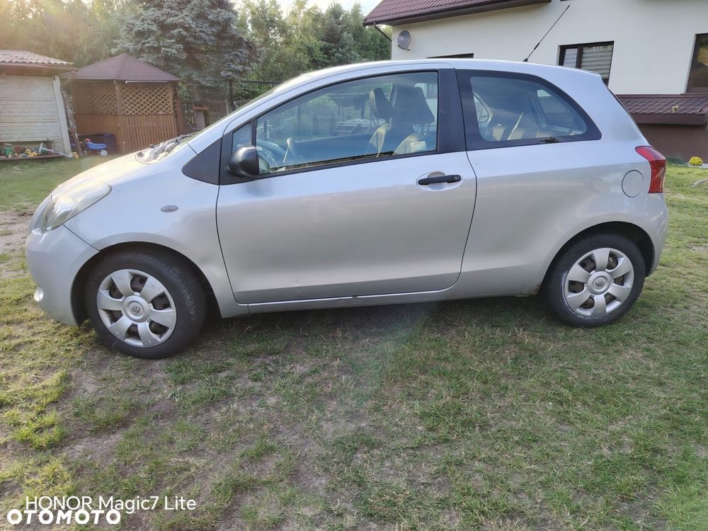 Toyota Yaris 1.3 Luna Gold - 3