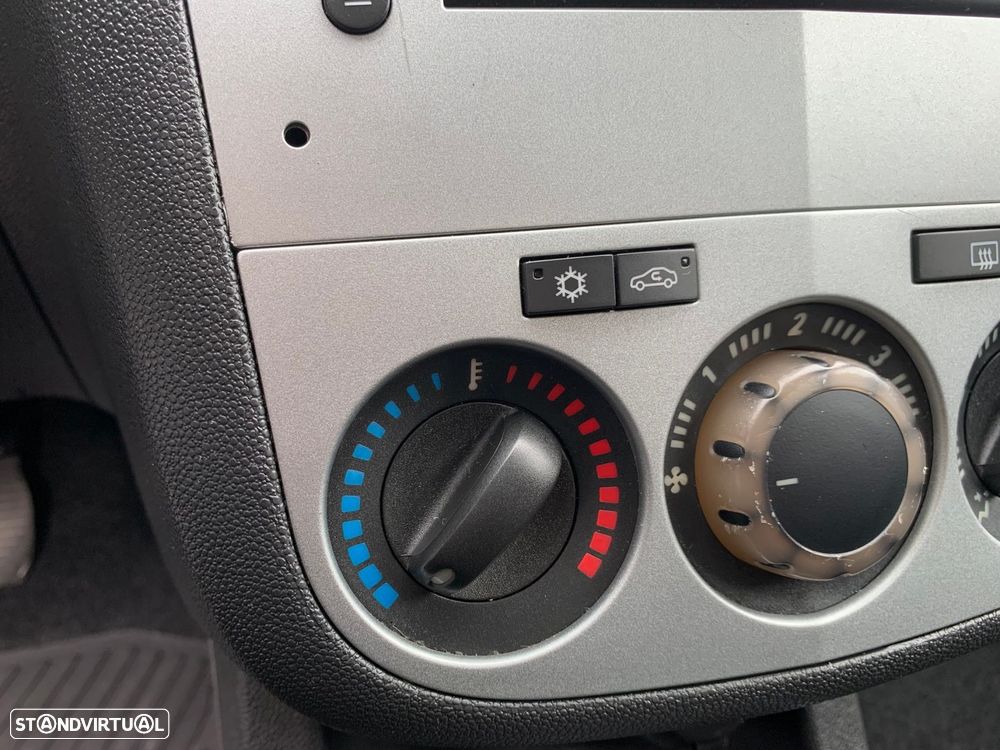 Opel Corsa 1.3 CDTi Enjoy - 38