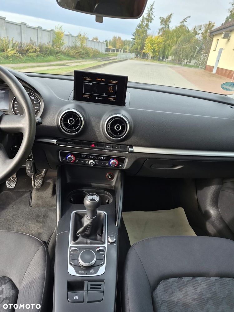 Audi A3 Sportback - 6
