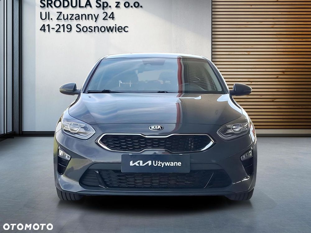 Kia Ceed - 8