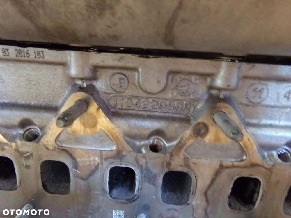 Kompletna głowica pokrywa zaworów Renault Trafic Opel Vivaro 110422959R 130C05277R - 8